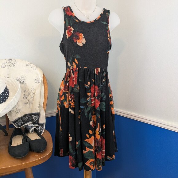 Floral Knit Fit and Flare Summer Dress with Pockets - Picture 1 of 10